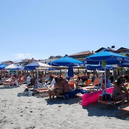 Appart hôtel Pantheon Beach