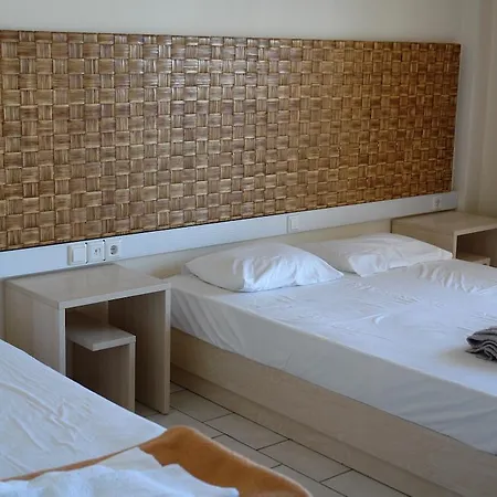 Pantheon Beach Olympiakí Aktí