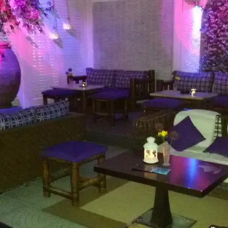 Appart hôtel Pantheon Beach *