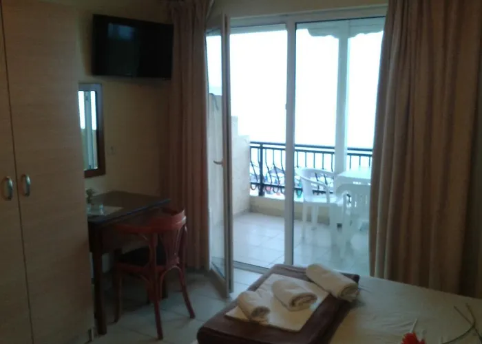 Pantheon Beach Apartahotel *